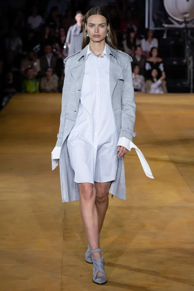 Look 20